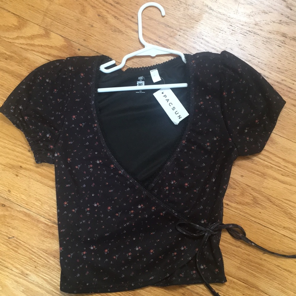 Brand new flower tie shirt